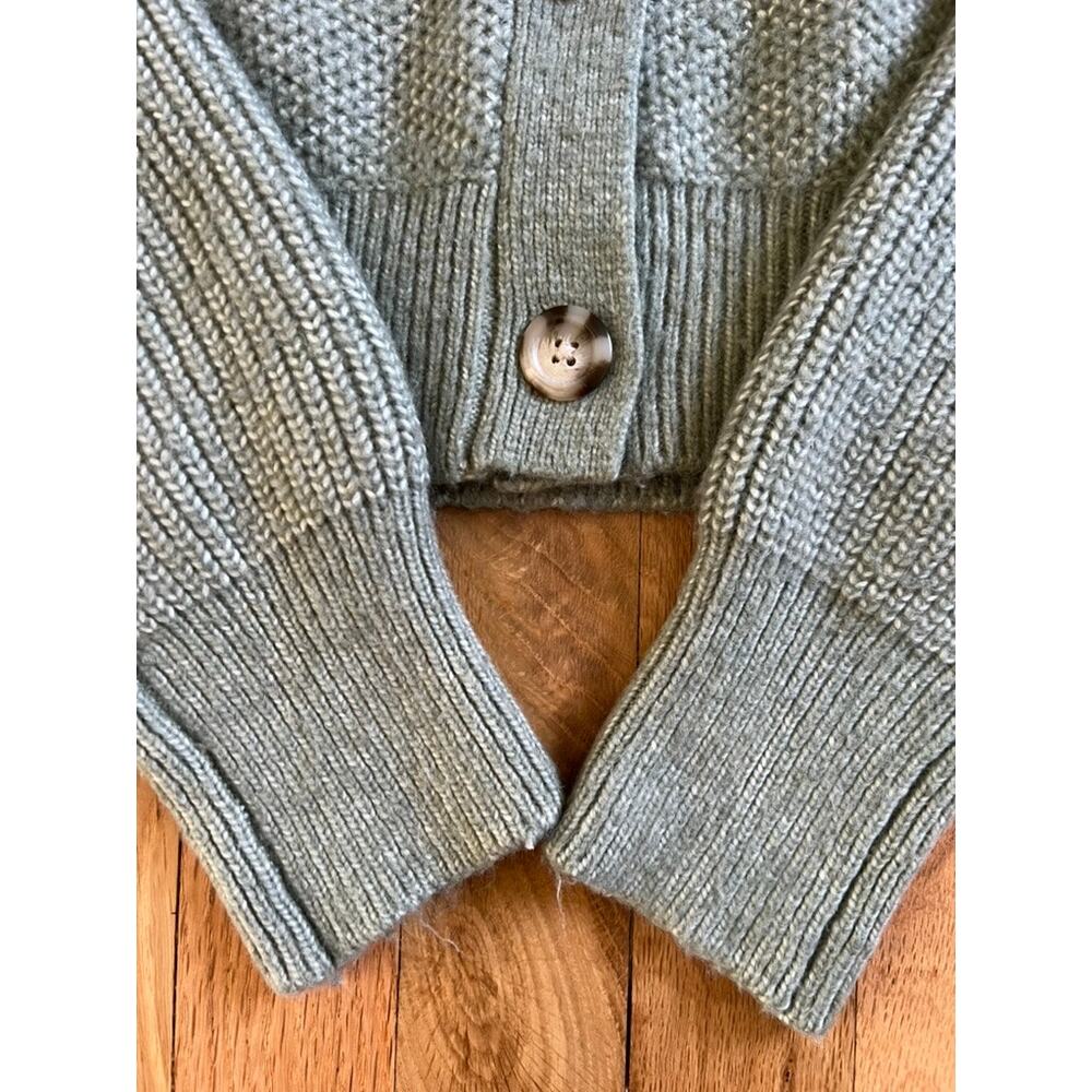 Sincerely Jules Sage Green V-neck Retro Granny Boxy Knit Cardigan Sweater (sz L) - Picture 9 of 9